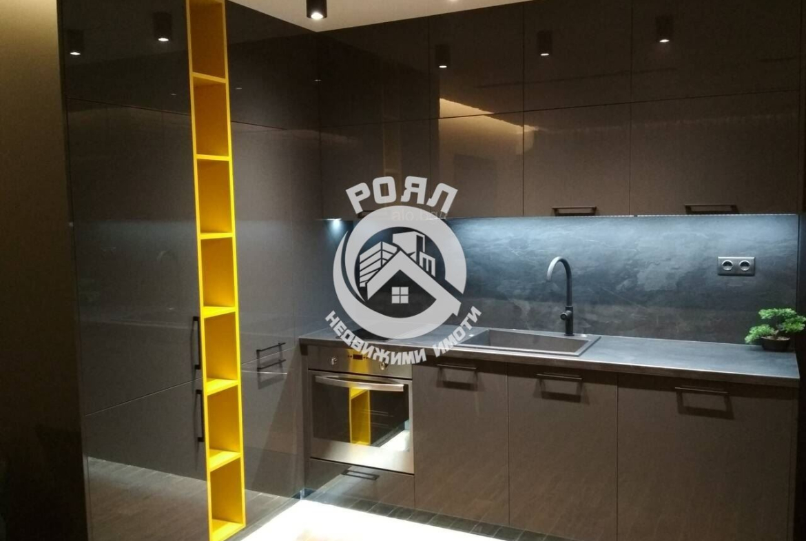 Роял имоти отдава под наем двустаен, луксозен апартамент, Смирненски, Пловдив - 0