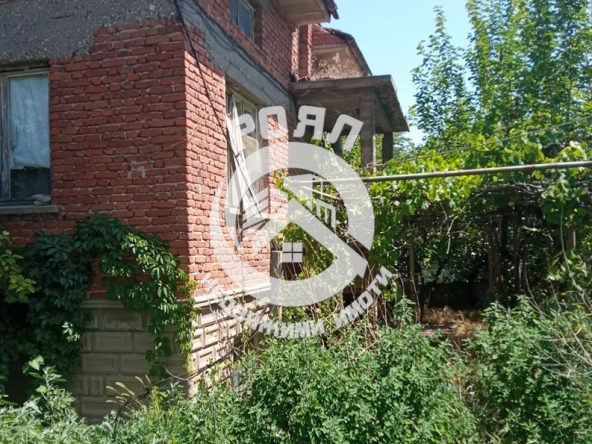 Роял Имоти продава къща в с. Крумово, обл Пловдив - 0