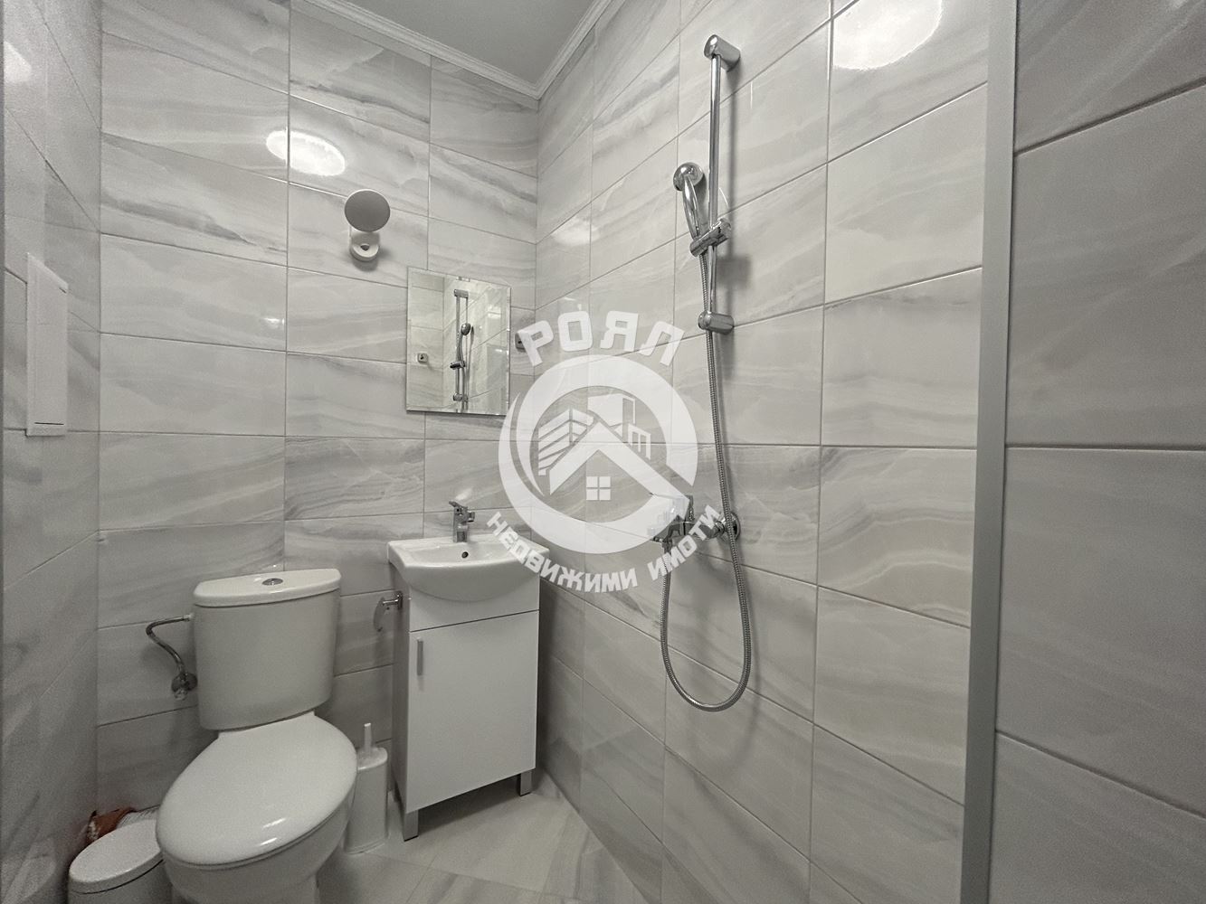 Роял имоти продава двустаен апартамент в гр.Пловдив,кв. Беломорски - 0
