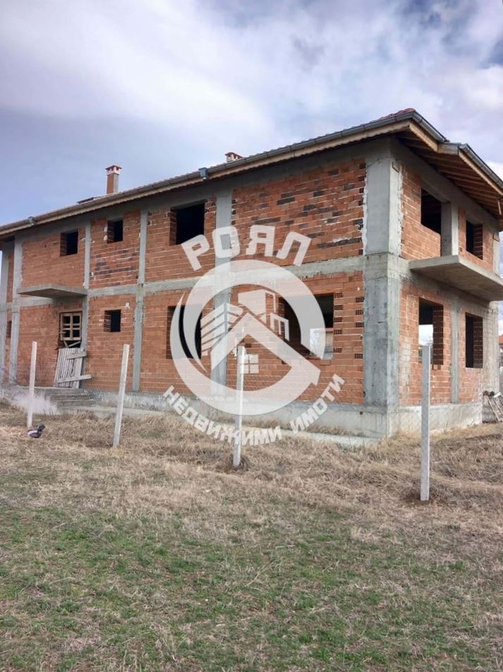 Роял имоти продава двуетажна къща в с. Мулдава, област Пловдив - 0