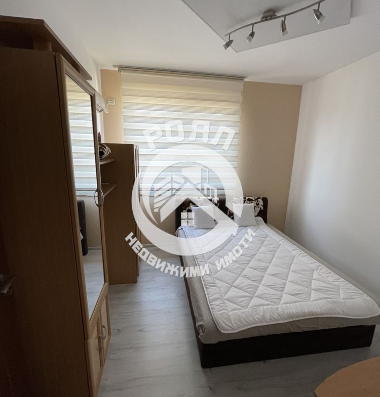 Роял имоти продава тристаен апартамент в гр Асеновград, кв. Казарма - 0