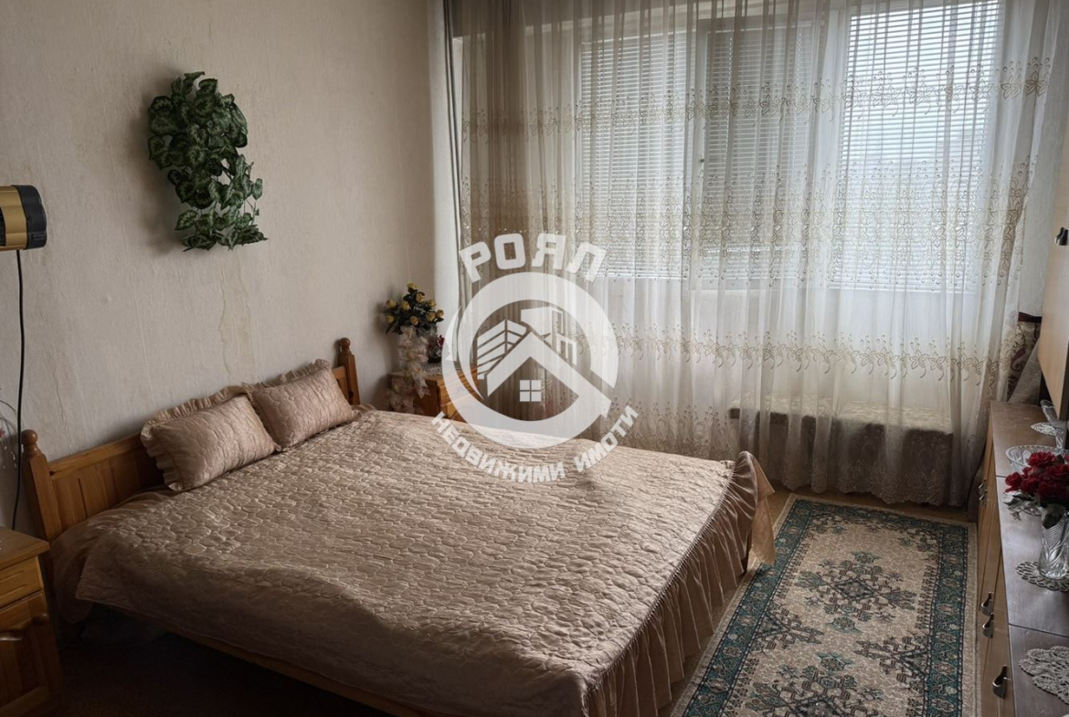 Роял имоти продава тристаен апартамент, кв.Изгрев, Пловдив - 0