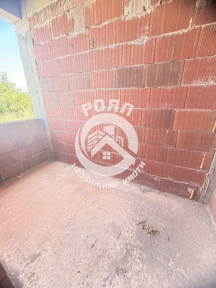 Роял имоти продава двуетажна къща в село Първенец ,Пловдив - 0