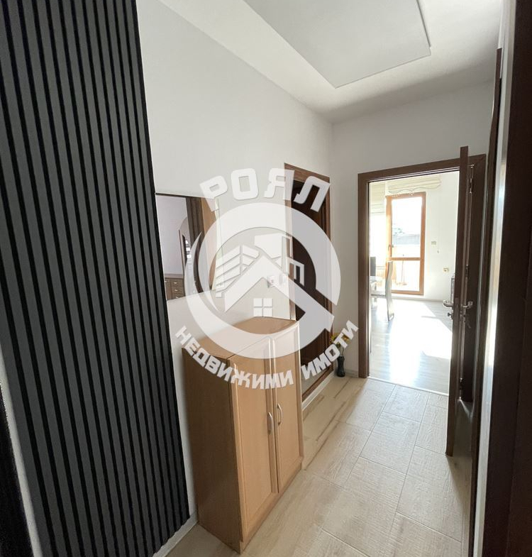 Роял имоти продава тристаен апартамент в гр Асеновград, кв. Казарма - 0