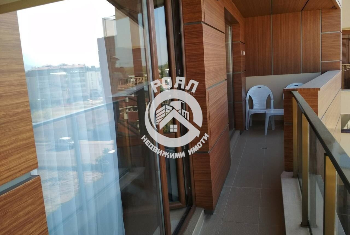 Роял имоти отдава под наем двустаен, луксозен апартамент, Смирненски, Пловдив - 0