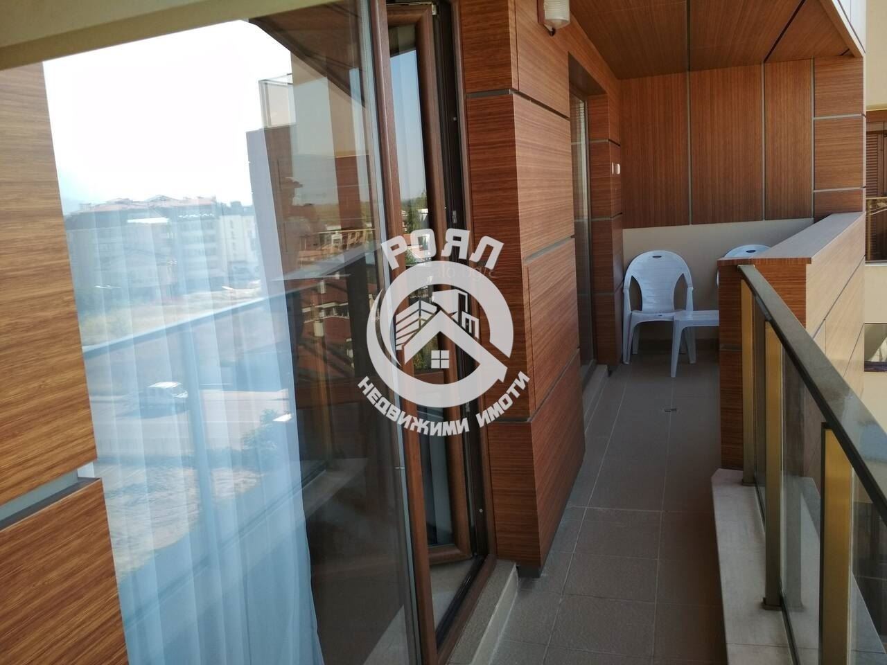 Роял имоти отдава под наем двустаен, луксозен апартамент, Смирненски, Пловдив - 0