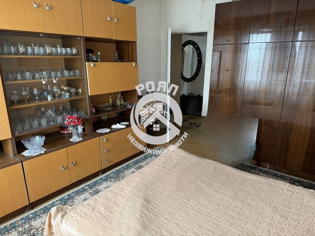 Роял имоти продава тристаен апартамент, кв.Изгрев, Пловдив - 0