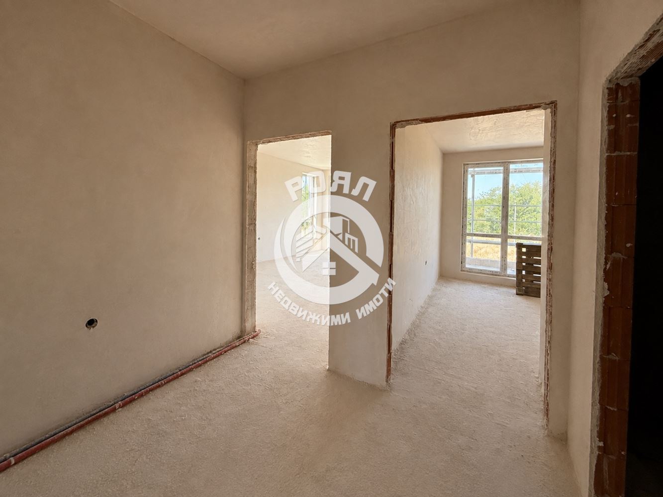 Роял имоти продава Ексклузивно двустаен апартамент, след акт 14, Кършияка, Пловдив - 0