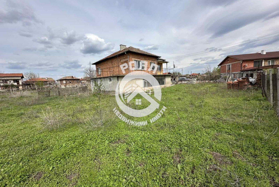 Роял Имоти продава Ексклузивно двуетажна къща в с.Ново село - 0