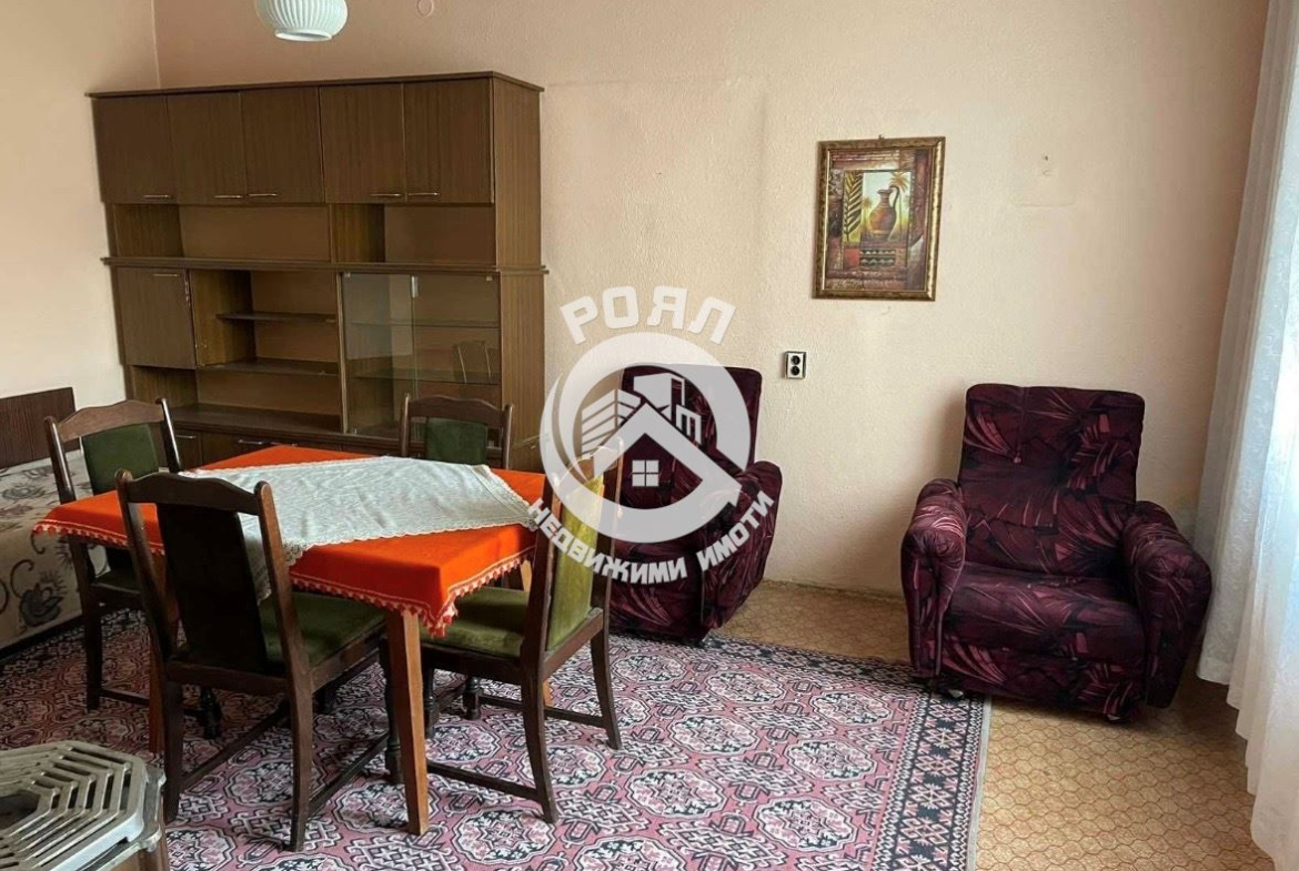 Роял Имоти продава едноетажна къща в гр. Стамболийски кв.Партизана - 0