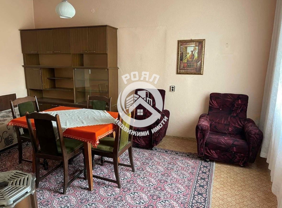 Роял Имоти продава едноетажна къща в гр. Стамболийски кв.Партизана - 0