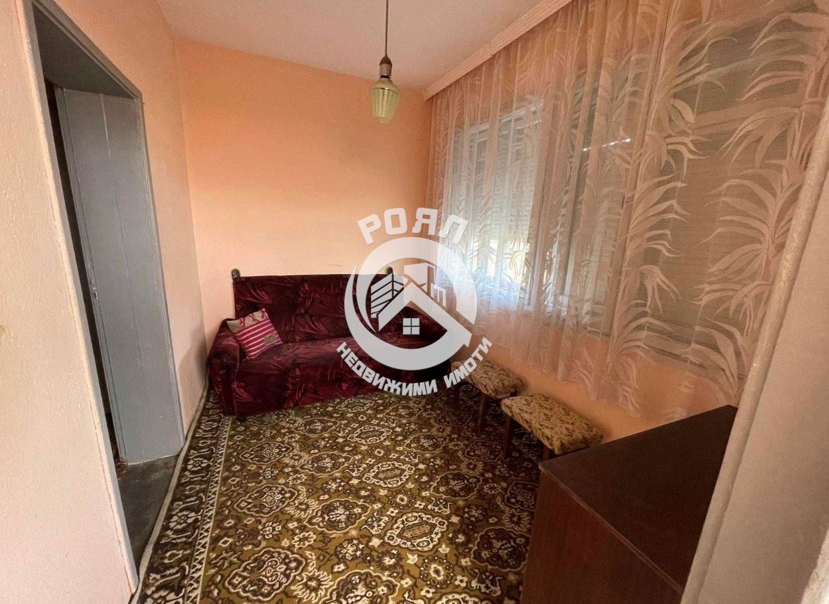 Роял Имоти продава едноетажна къща в гр. Стамболийски кв.Партизана - 0