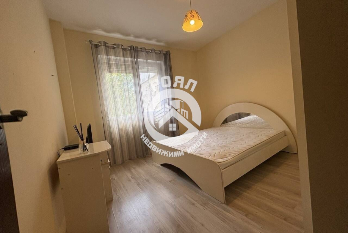 Роял имоти продава тристаен, обзаведен апартамент, кв.Тракия, Пловдив - 0