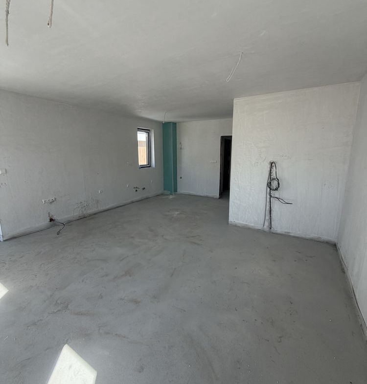 Продава се двустаен апартамент, кв. Запад в Асеновград. - 0