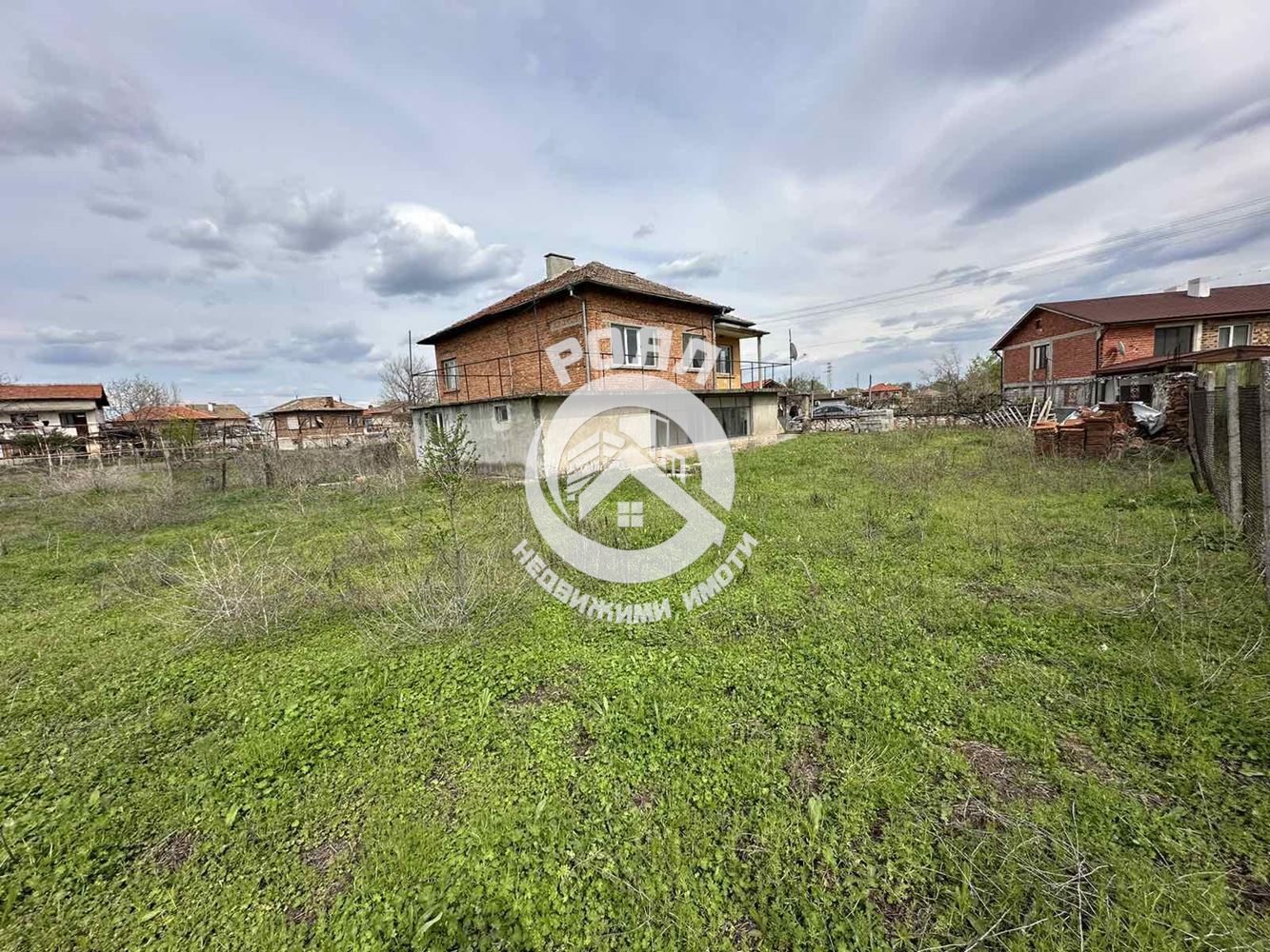 Роял Имоти продава Ексклузивно двуетажна къща в с.Ново село - 0