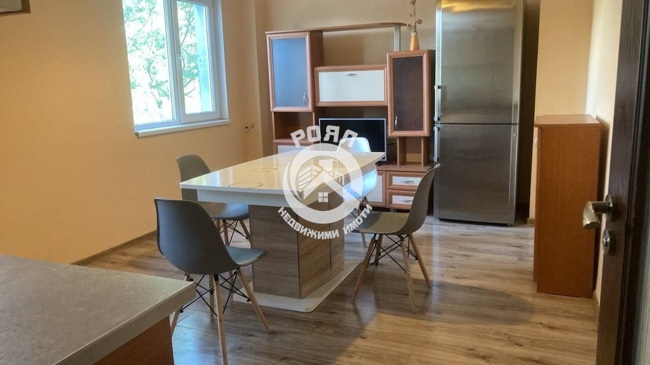 Роял имоти продава тристаен, обзаведен апартамент, кв.Тракия, Пловдив - 0