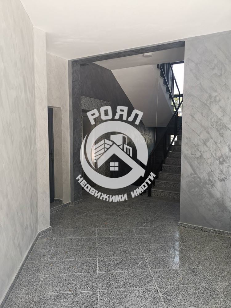 Роял имоти продава многостаен апартамент, с акт 16, Кючук Париж, Пловдив - 0