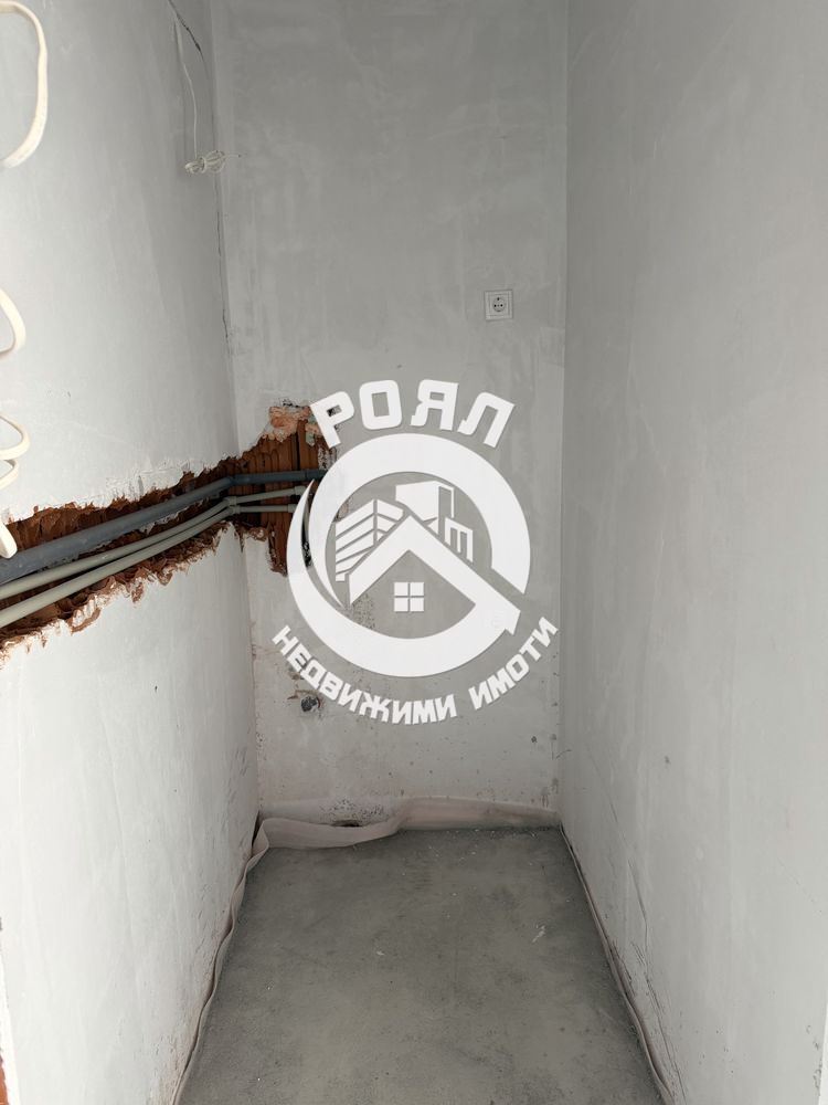 Продава се двустаен апартамент, кв. Запад в Асеновград. - 0