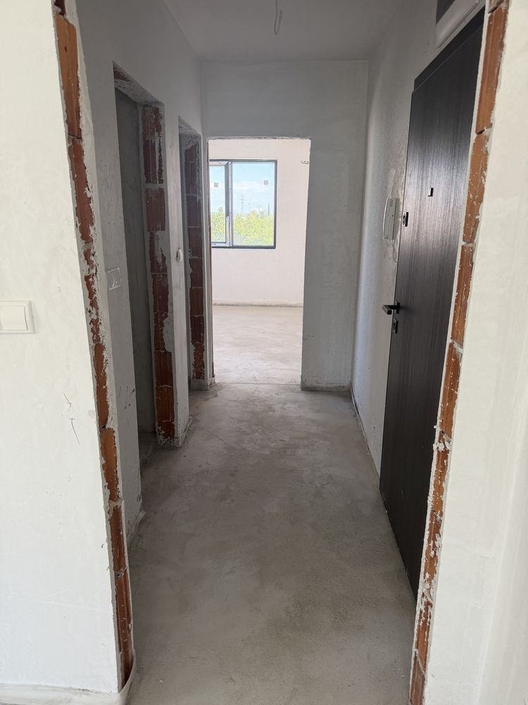 Продава се двустаен апартамент, кв. Запад в Асеновград. - 0