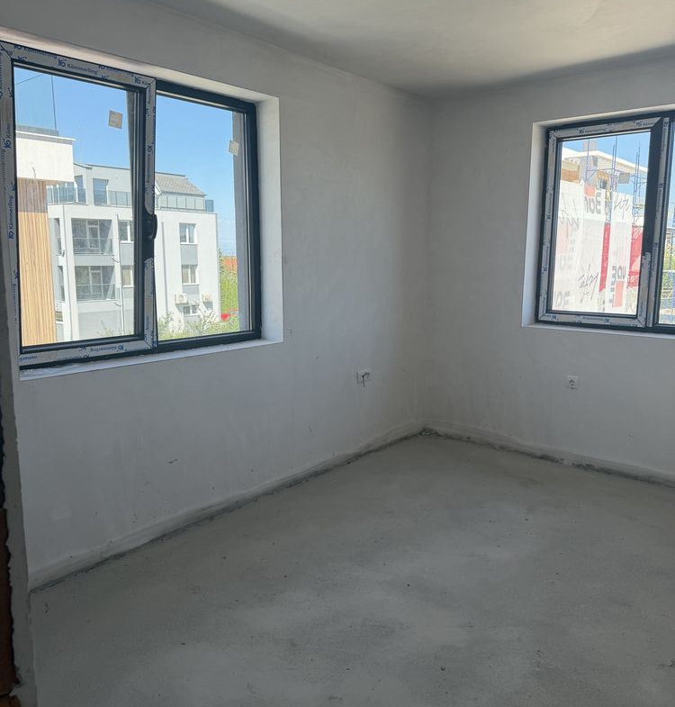 Продава се двустаен апартамент, кв. Запад в Асеновград. - 0