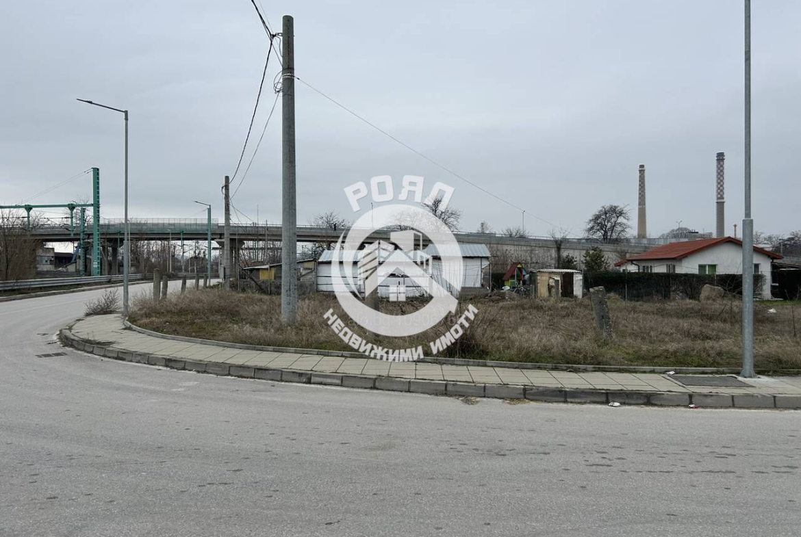 Роял имоти продава парцел УПИ за жилищно застрояване в град Стамболийски - 0