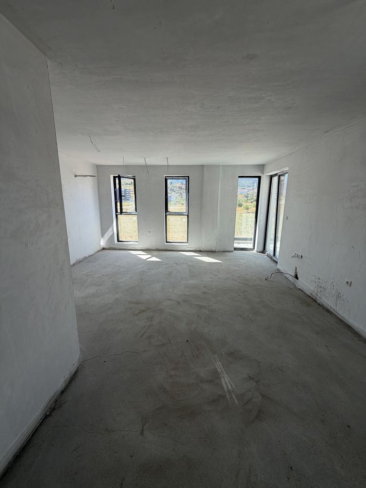 Продава се двустаен апартамент, кв. Запад в Асеновград. - 0
