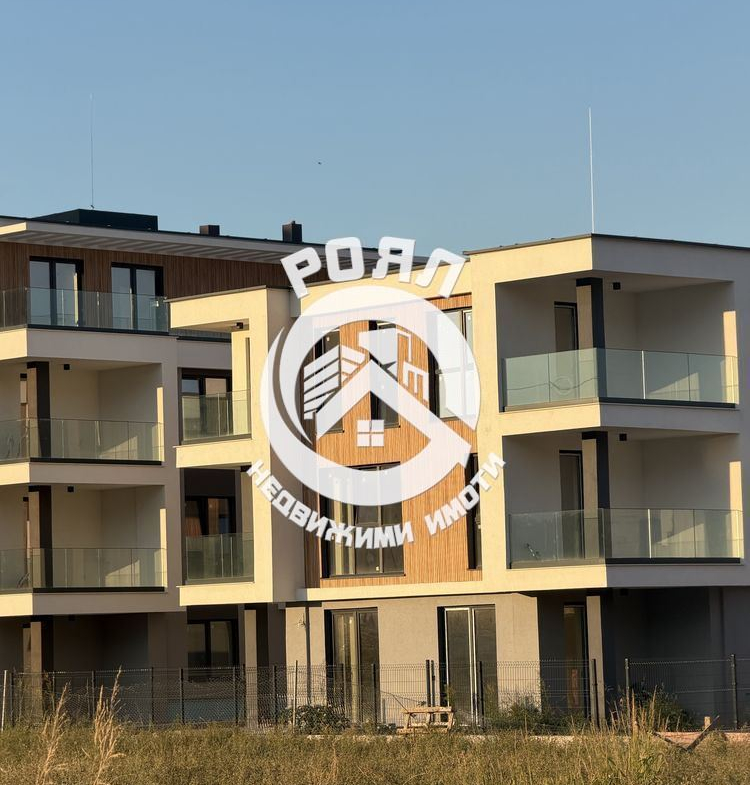 Продава се двустаен апартамент, кв. Запад в Асеновград. - 0
