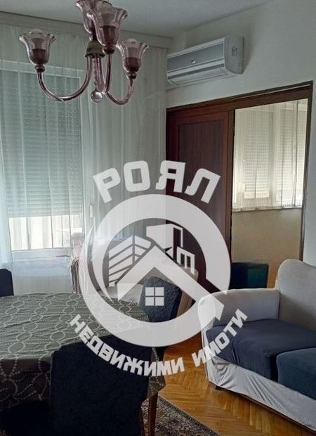 Роял имоти отдава под наем тристаен апартамент, Център, Пловдив - 0
