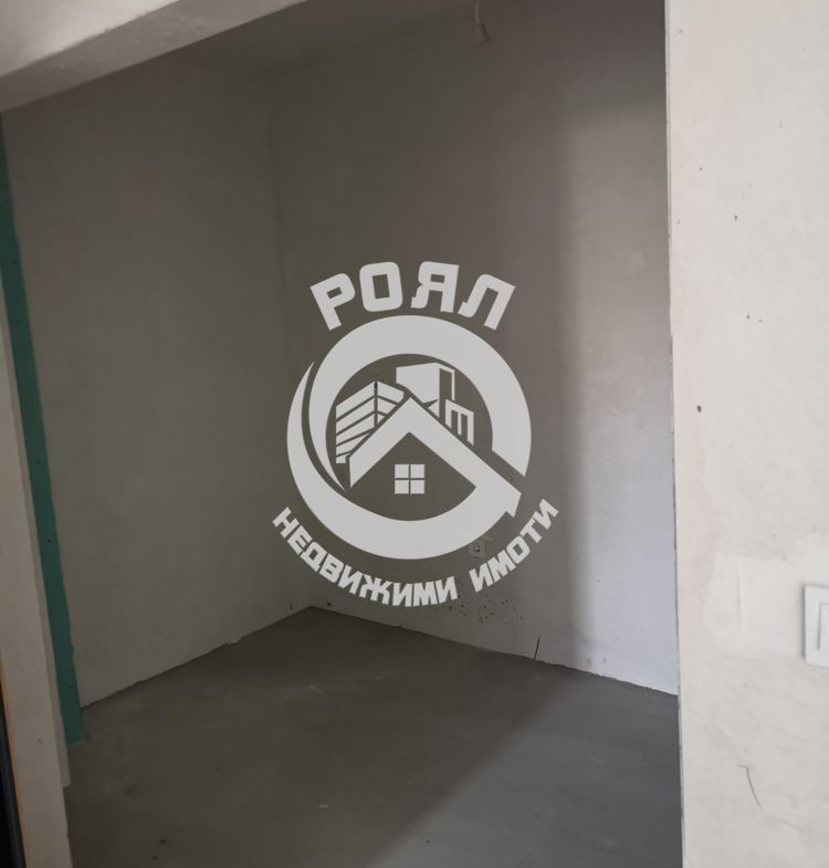 Роял имоти продава многостаен апартамент, с акт 16, Кючук Париж, Пловдив - 0