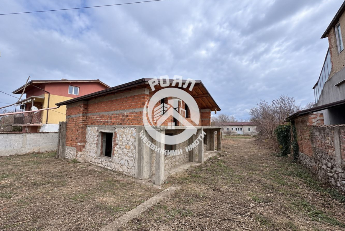 Роял Имоти продава ЕКСКЛУЗИВНО двуетажна къща в гр.Стамболийски - 0