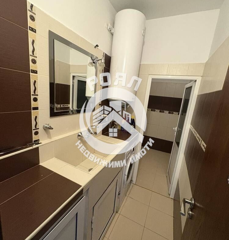 Роял имоти продава тристаен, обзаведен апартамент, кв.Тракия, Пловдив - 0
