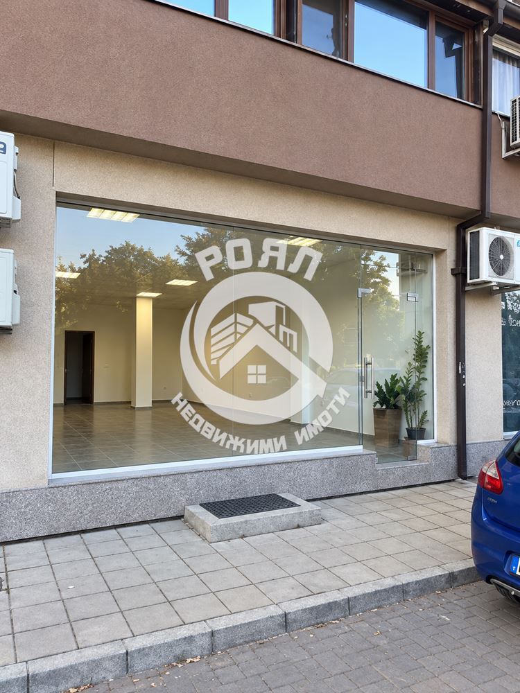 Роял Имоти продава търговско помещение - магазин в кв.Тракия, Пловдив - 0