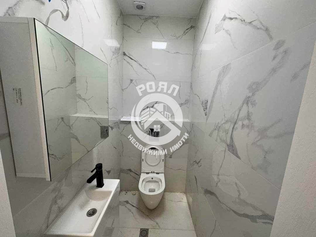 Роял Имоти продава ЕКСКЛУЗИВНО обзаведена, двуетажна къща в село Марково. - 0