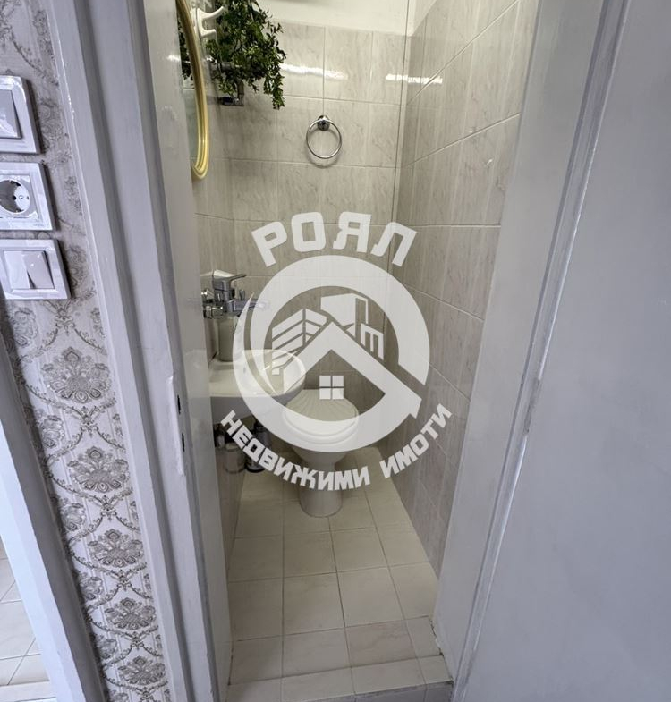 Роял имоти продава тристаен апартамент, район централен до Мол Марково тепе, Пловдив - 0