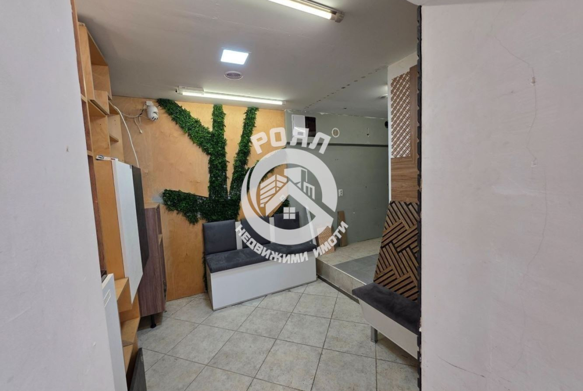 Роял имоти продава търговско помещение в кв.Тракия, Пловдив - 0