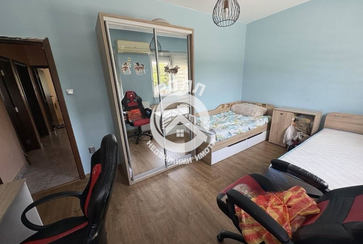 Роял имоти продава тристаен, обзаведен апартамент, кв.Тракия, Пловдив - 0