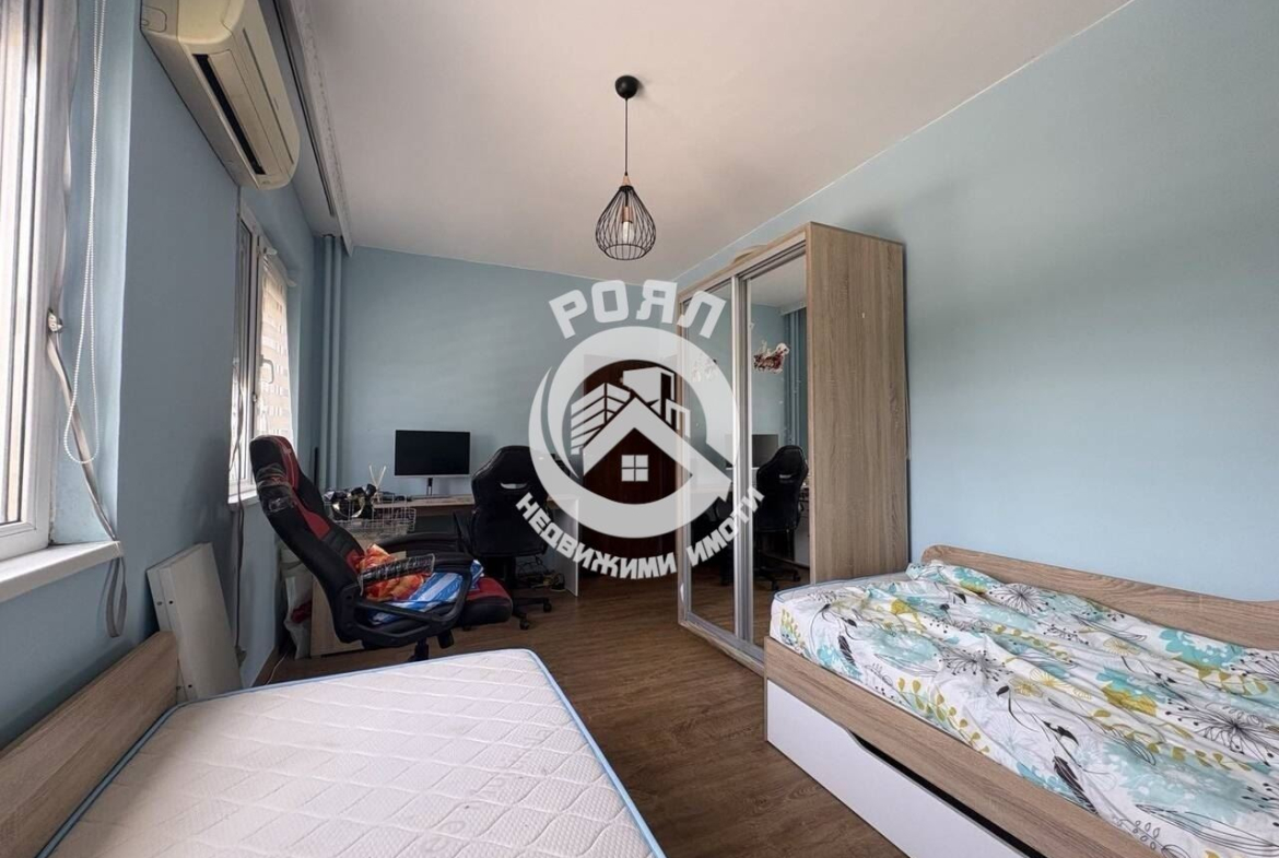 Роял имоти продава тристаен, обзаведен апартамент, кв.Тракия, Пловдив - 0