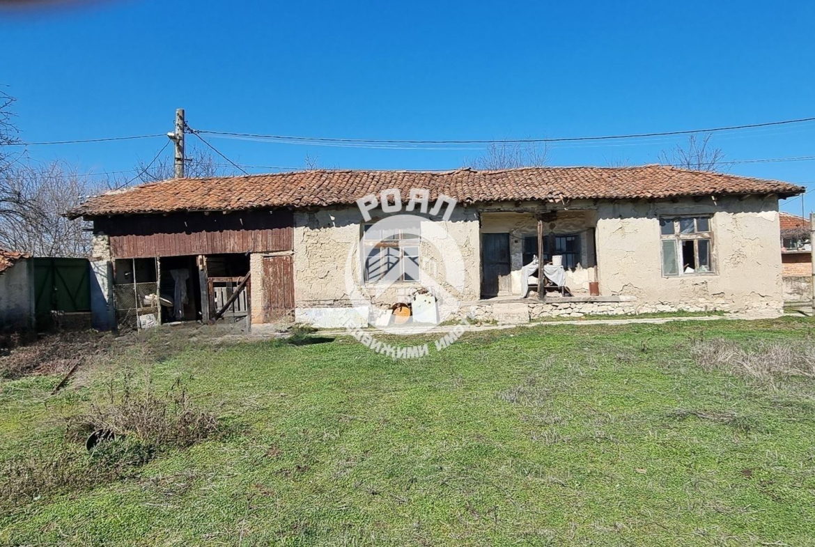 Роял Имоти продава парцел в с.Стряма,обл.Пловдив - 0